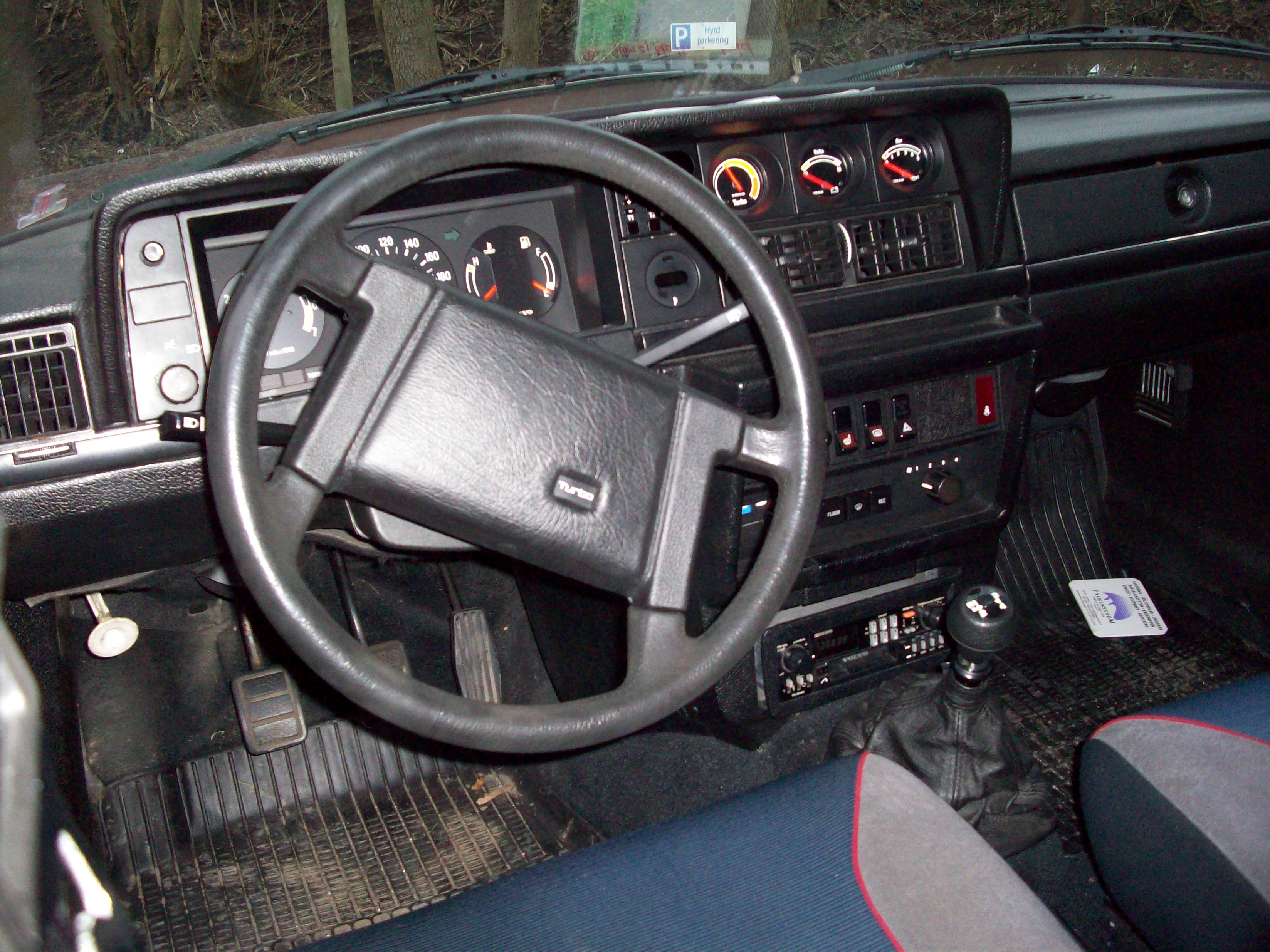 VOLVO 244 TURBO 1981